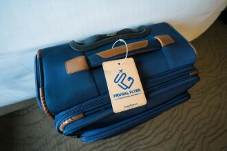 healthy travel tips